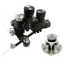 三轴手动微操作器